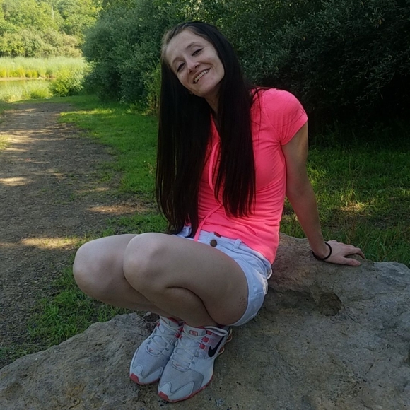 Meet your Posher, El - Picture 3 of 3